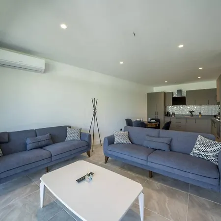 Дом отдыха Modern Close To In Bodrum Гюндоган